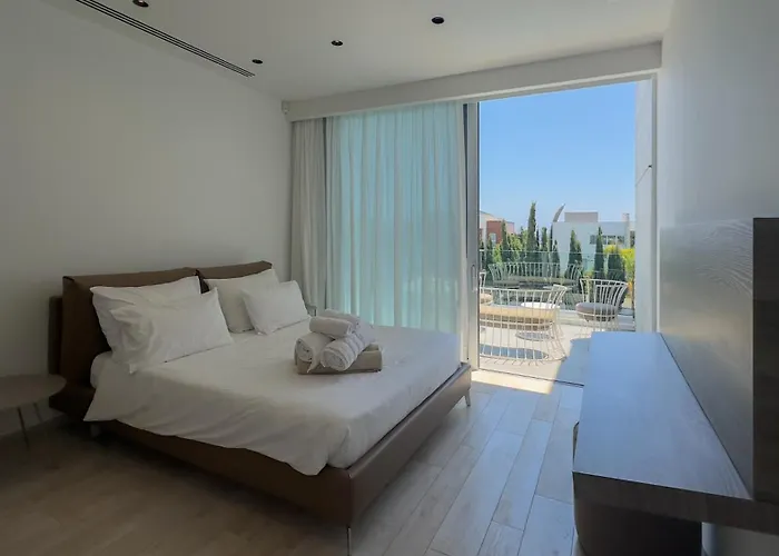 Vivo Mare 3 Bedroom Ajía Nápa